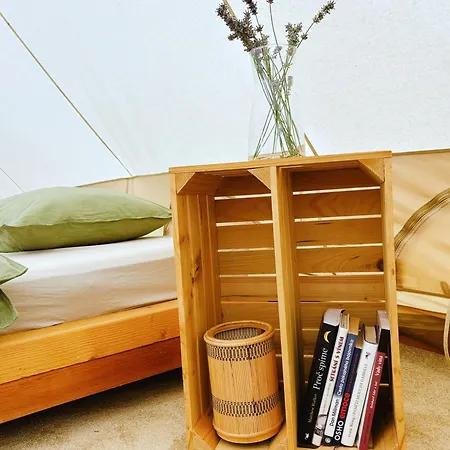 Mezi Vinicemi Glamp * Valtice